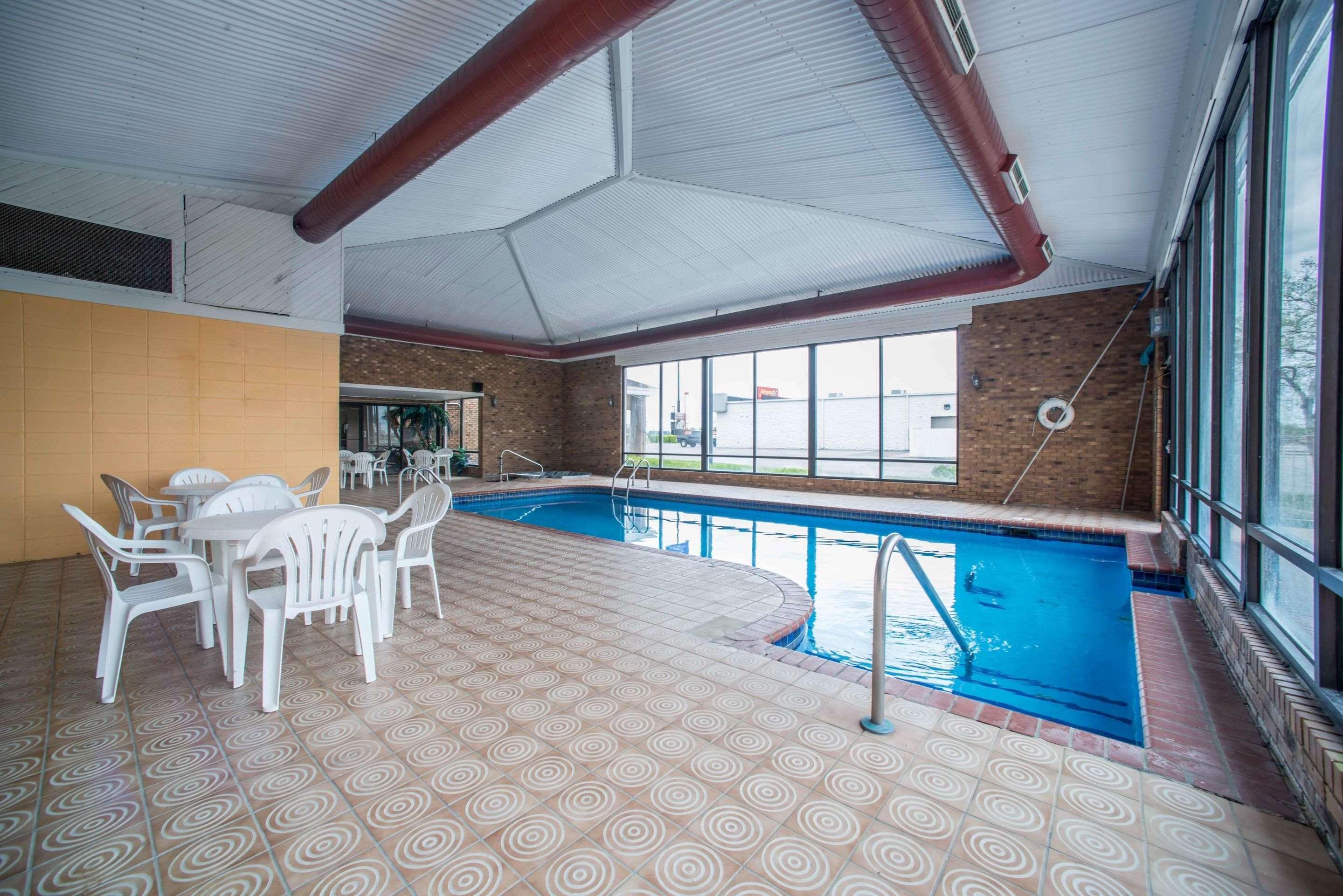 Econo Lodge Marion Esterno foto